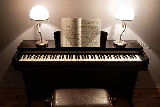 Digital Piano vs Acoustic Piano - The ultimate buyer's guide