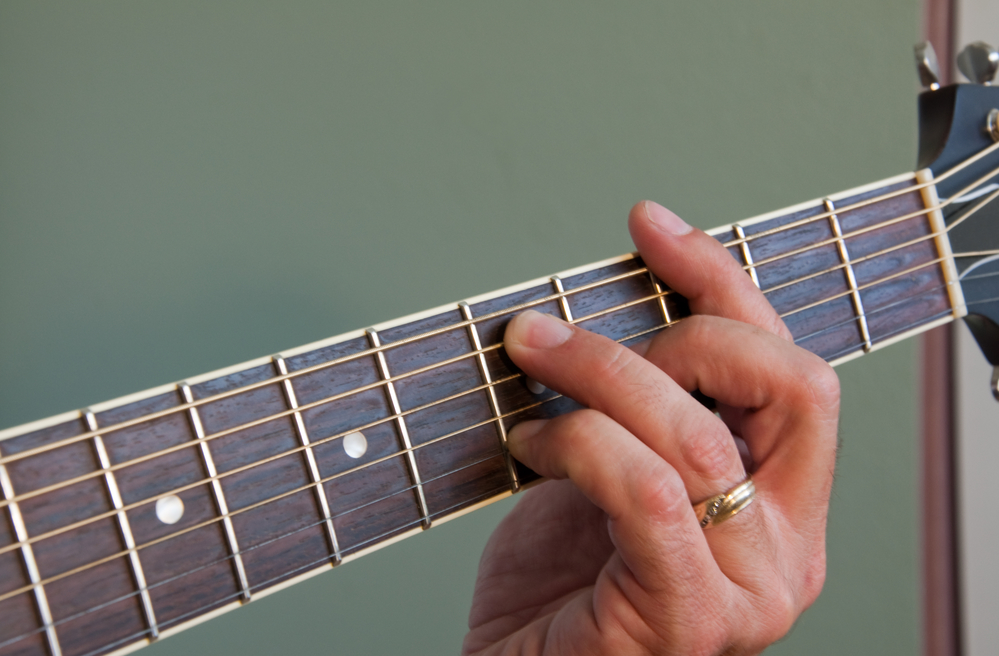 Barre Chords (Part 2 - Shapes) - Guitar Noise