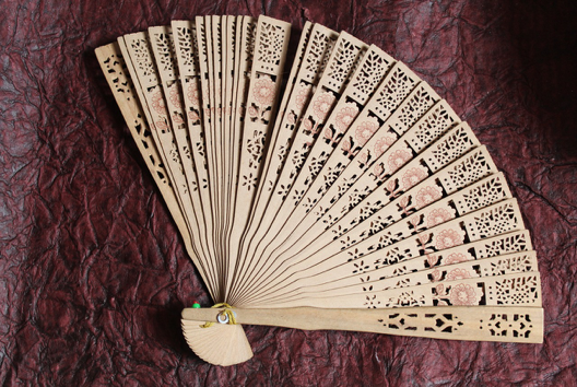 fan mechanism piano hands