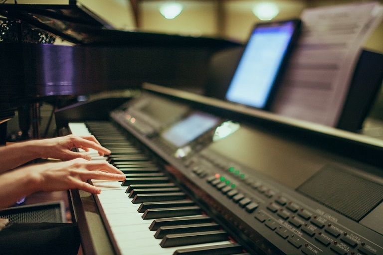 sight read piano